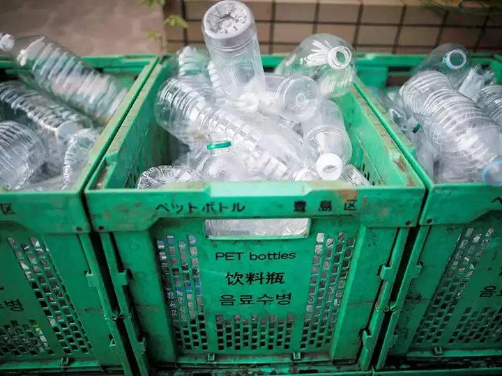 PET plastic recycling